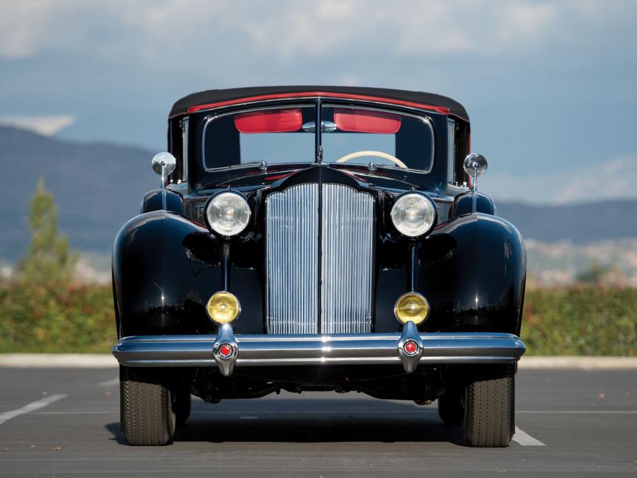  Packard Twelve Convertible Sedan 1938 года  (фото 4 из 42)